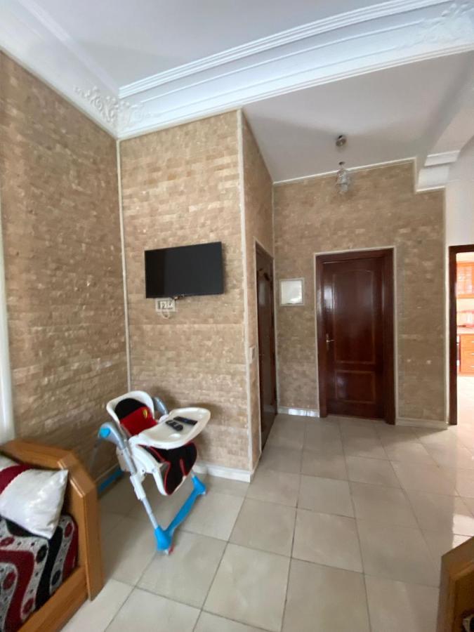 Appartement Martil 3 Chambres Proche De Centre Ville 5Mn A Pied Et La Plage 10Mn A Pied Et 10Mn De Aeroport Tetouan En Voiture Zewnętrze zdjęcie